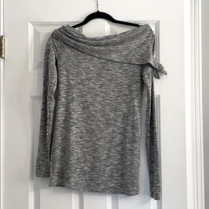 A Pea in the Pod Maternity off shoulder top